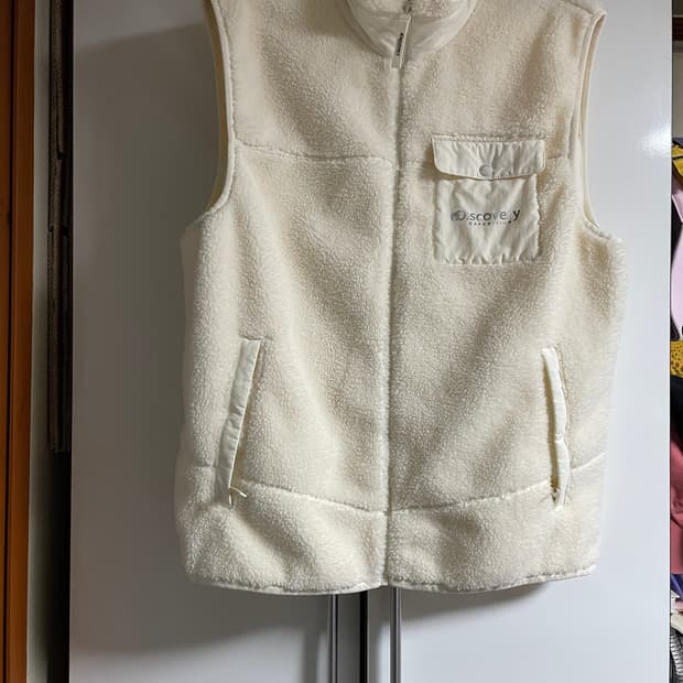 디스커버리 플리스 조끼 크림색
