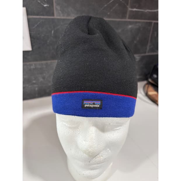파타고니아 클래식 로고 비니 블랙/블루