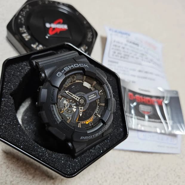 카시오 지샥 GA-110 시계 풀박스 면세점 제품