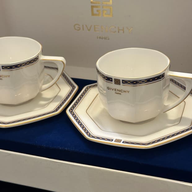 GIVENCHY Tee Cup Set