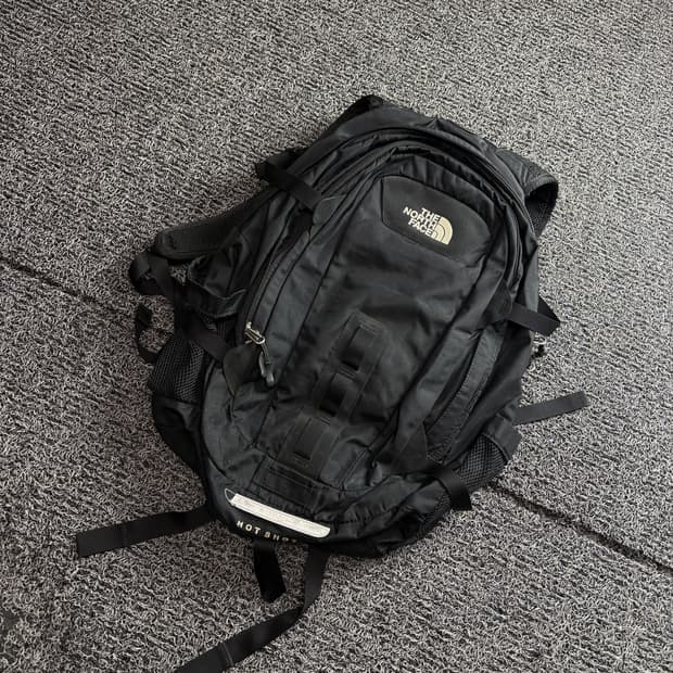 노스페이스 핫샷 고프코어 테크니컬 백팩 3364
