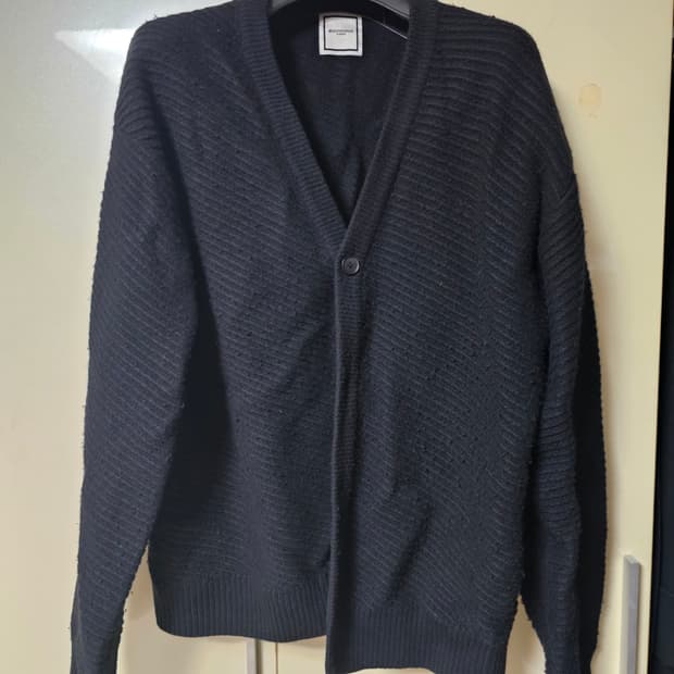 우영미 21fw 빗살 가디건 48 사이즈