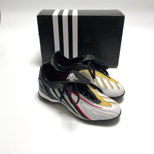 아디다스 프레데터 화이트