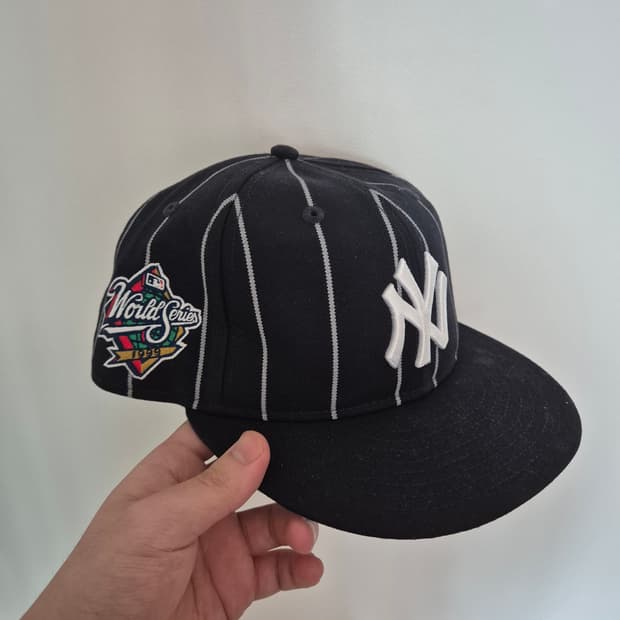 뉴에라 스트라이프 7 1/4