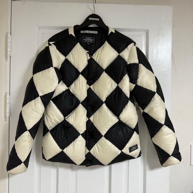 네이버후드 18FW 퍼스트 체커패딩