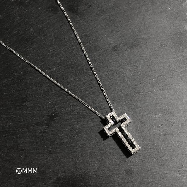 Damia Cross necklace