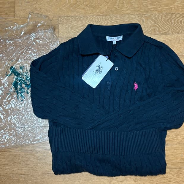 폴로 카라 니트 새상품