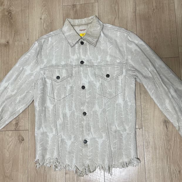 케피탈 페더자켓