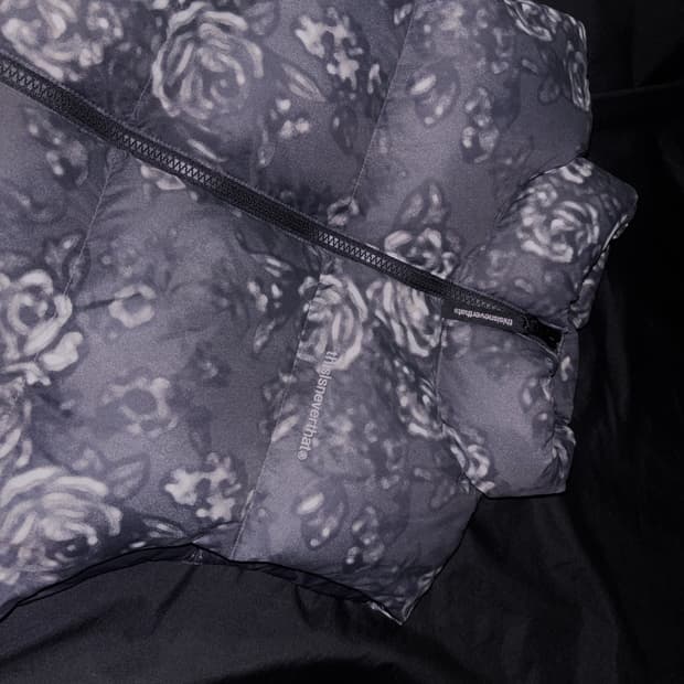 디스이즈네버댓 PERTEX T DOWN VEST FLOWER Black