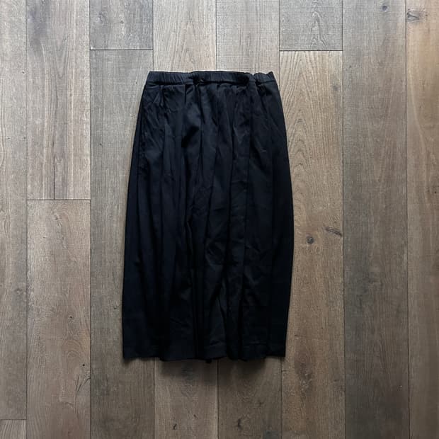 Freedom Message Volume Pleats Skirt