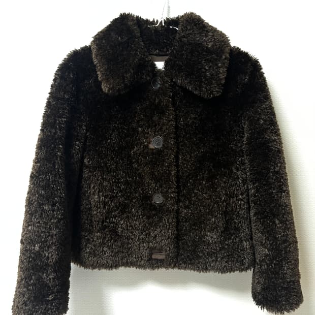 스탠드 스튜디오 퍼 재킷