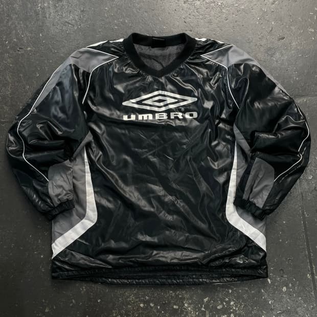 100 엄브로 웜업 