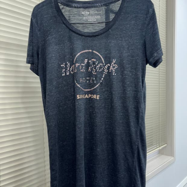 하드락 카페 (Hard Rock Cafe) Studded Logo Tee