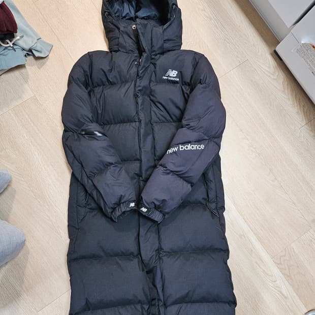 뉴발란스 엑티브 블랙 롱패딩 90사이즈