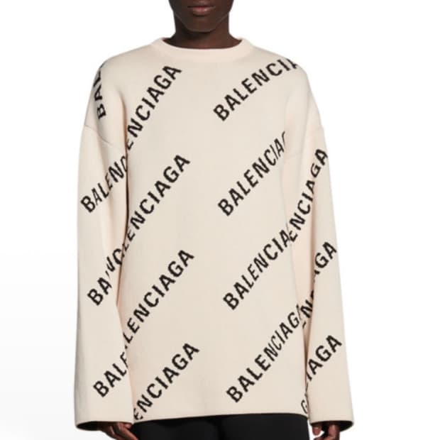 발렌시아가 올오버 로고 크루넥 아이보리 니트 L (정품)