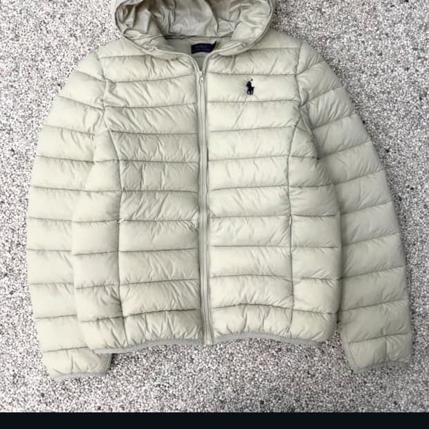 폴로 베이지 경량패딩