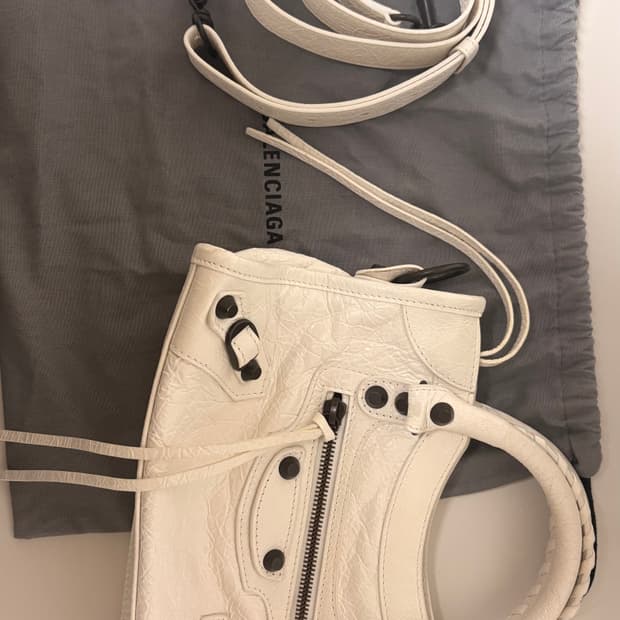 발렌시아가 르 시티 미니백 화이트