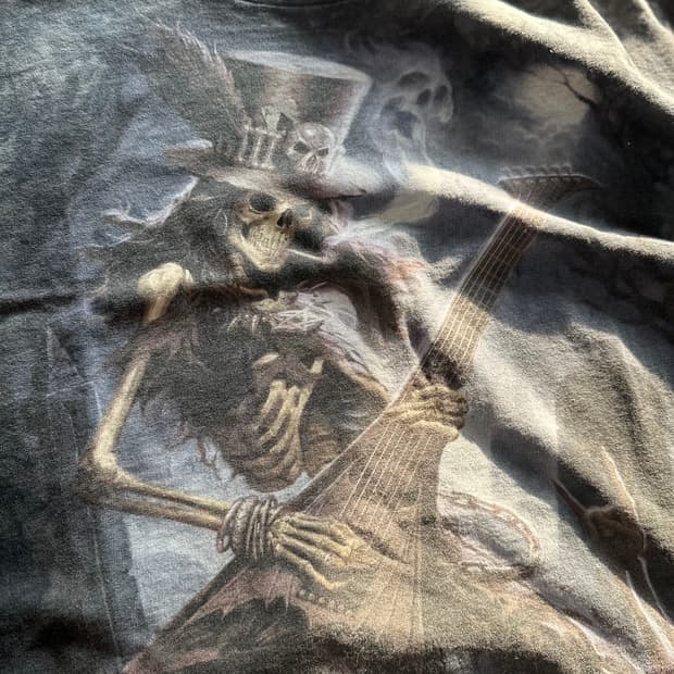 00s Skeleton Guitar Tie Dye XL