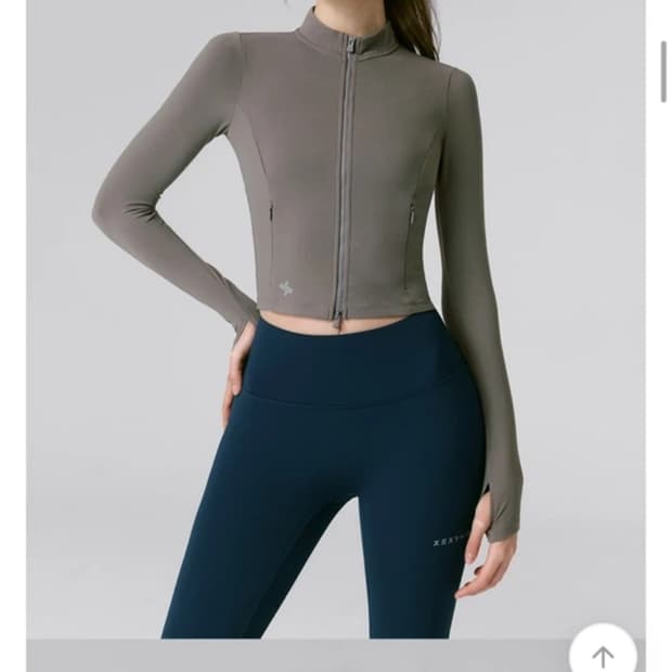 젝시믹스 집업자켓
