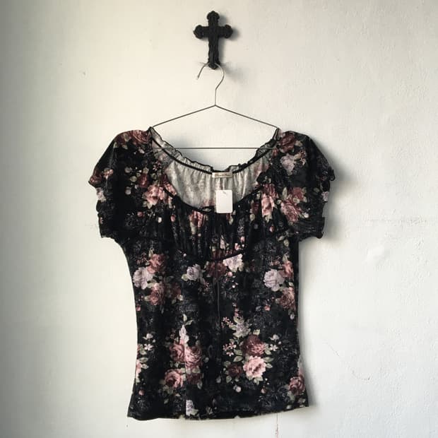 Flower pattern blouse