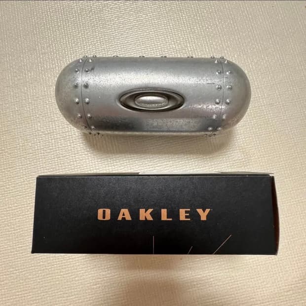 오클리 아이자켓 리덕스 9438 팝니다