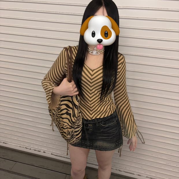 코르셋 무드 스트라이프 벨슬리브 탑