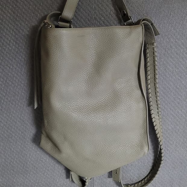 올세인츠 레더백팩