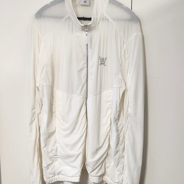 어뉴골프 정품 바람막이 L (105추천해요)