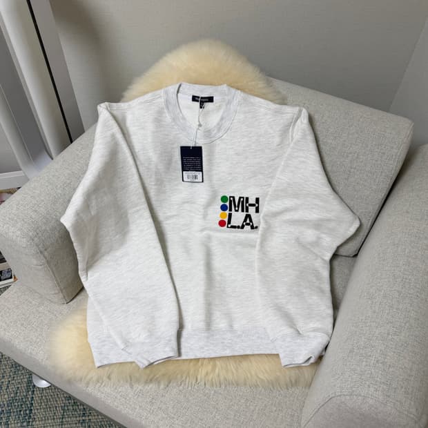 Madhappy 스웻셔츠