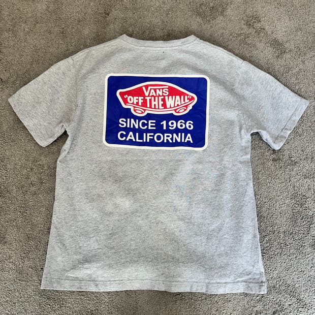 반스 그레이 멀티컬러 로고 헤비코튼 반팔티L