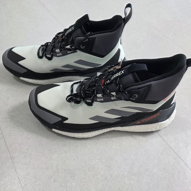 [새상품] 아디다스 테렉스 프리하이커 2 고어텍스 295