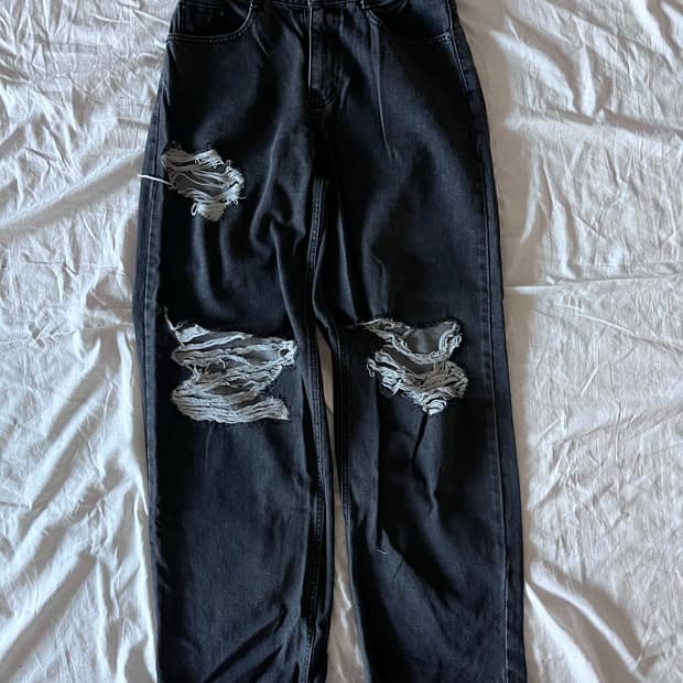 Distressed Baggy Denim Jeans
