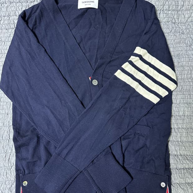 톰브라운 네이비 가디건 사이즈 2