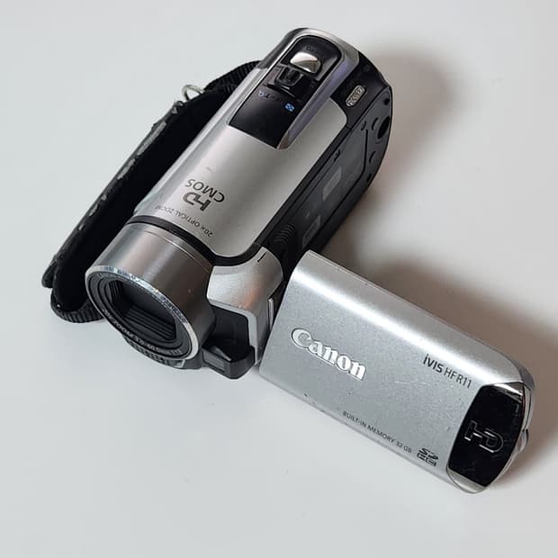 Canon iVIS HF R11 실버 빈티지 캠코더