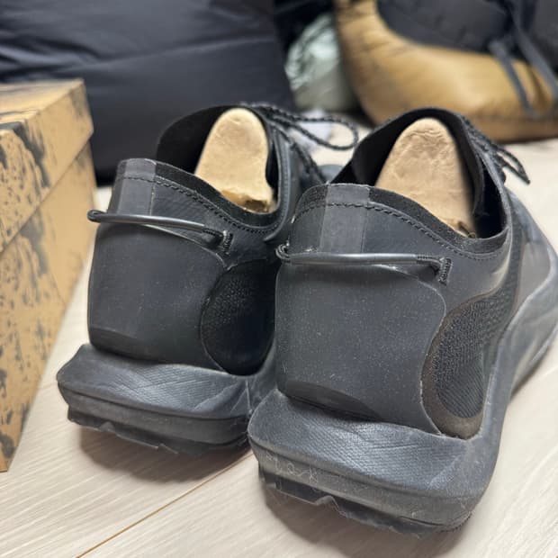 로아 하이킹 셀라 블랙 42