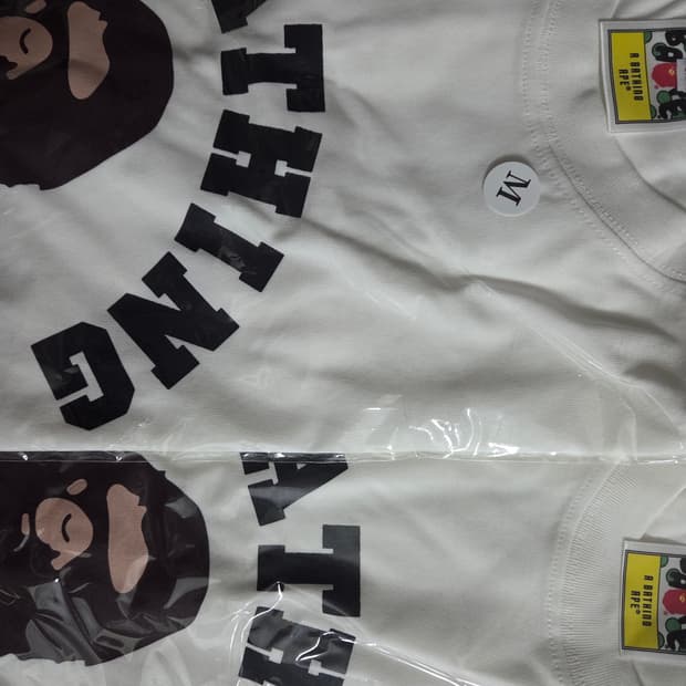 베이프 M,L 반팔 