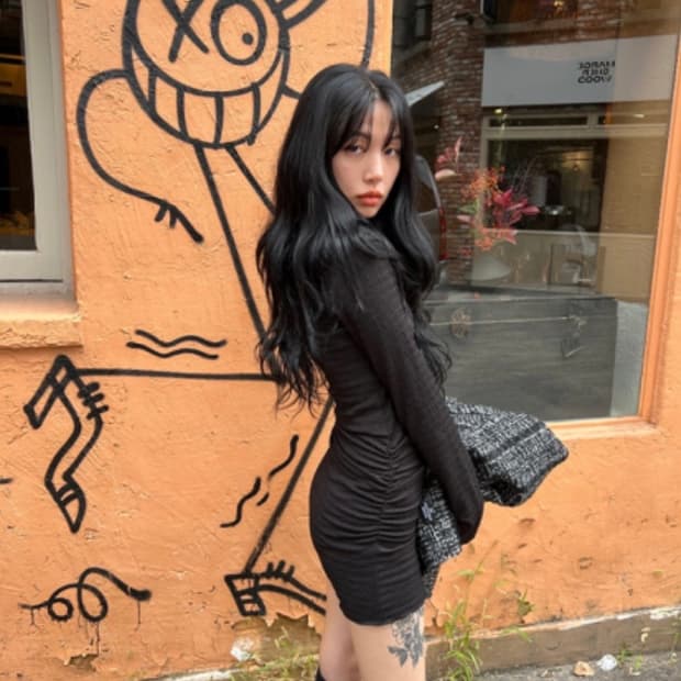 더미스테리어스호텔 언발란스 셔링 원피스