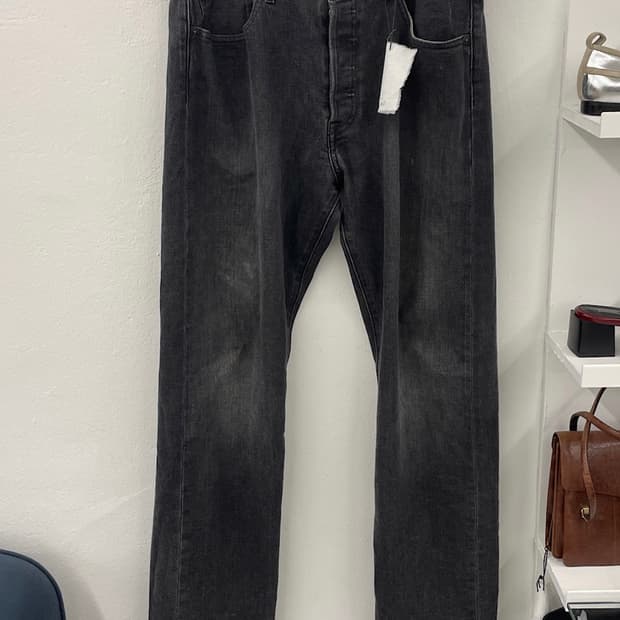 Levis 501 black denim pants