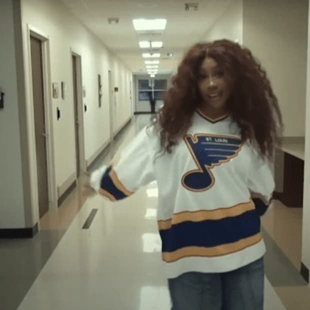 SZA 스자 착용 세인트루이스 블루스 NHL 저지