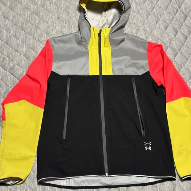 언더아머 UA 헤일로 러닝 자켓