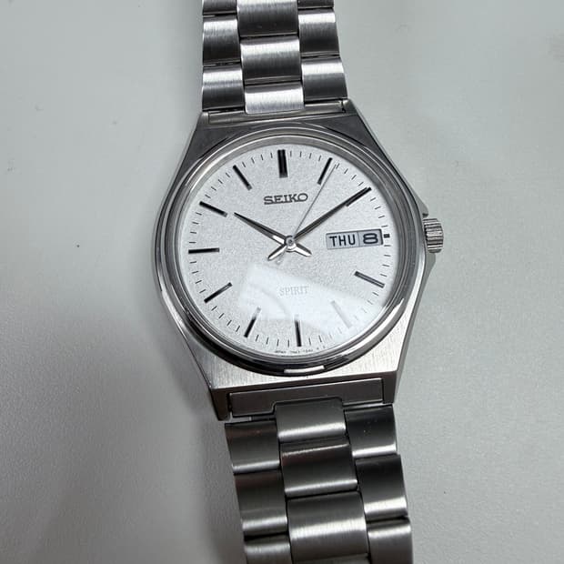 SEIKO Spirit 7N43-7180 눈꽃(프로스티드/텍스처) 다이