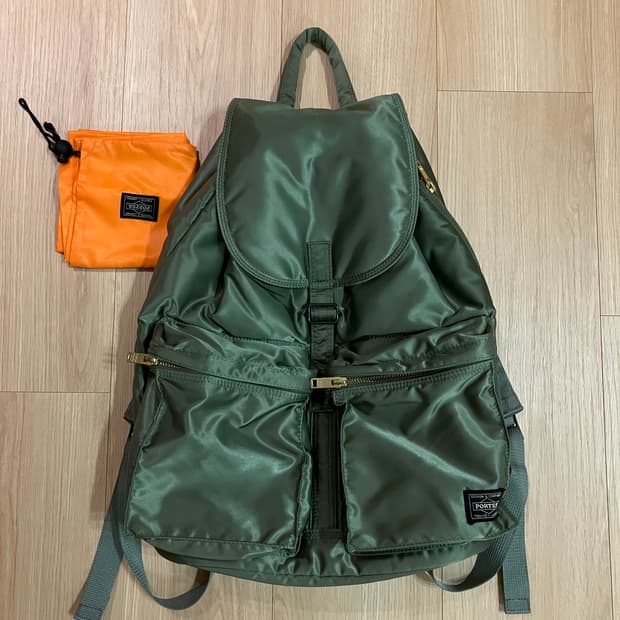 포터 탱커 럭색 세이지그린