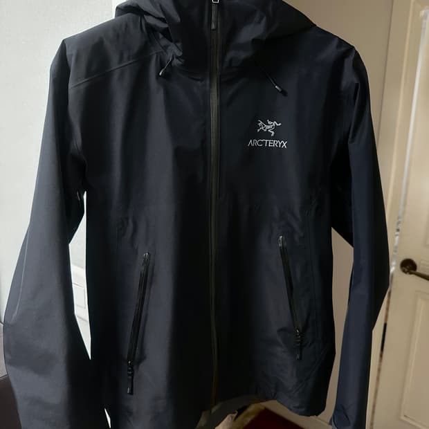 아크테릭스 베타LT 블랙 M사이즈