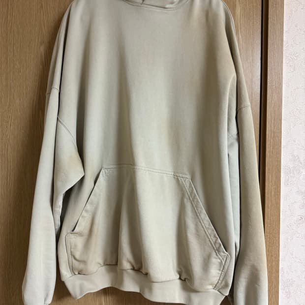 발렌시아가 후드티 3사이즈 