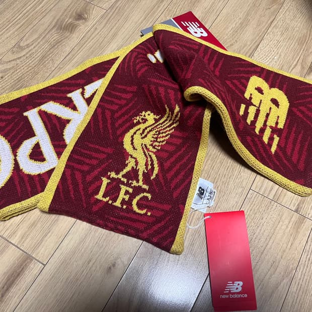 뉴발란스 리버풀 FC 머플러 새상품