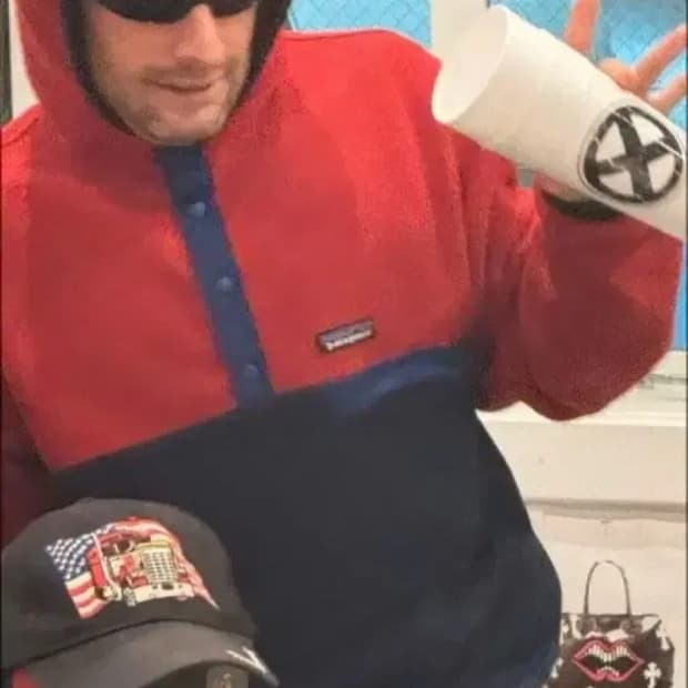 빈티지 파타고니아 신칠라 후드 풀오버 레드네이비 매티보이 착용