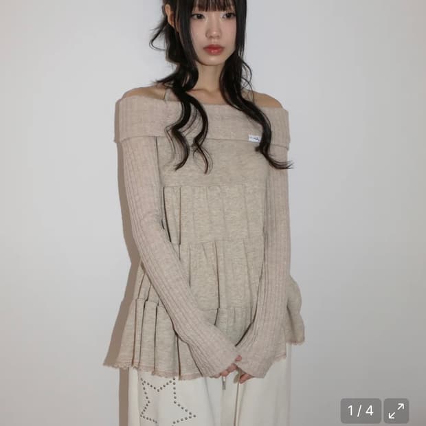 노피셜노피스 캉캉 오프숄더 탑 베이지