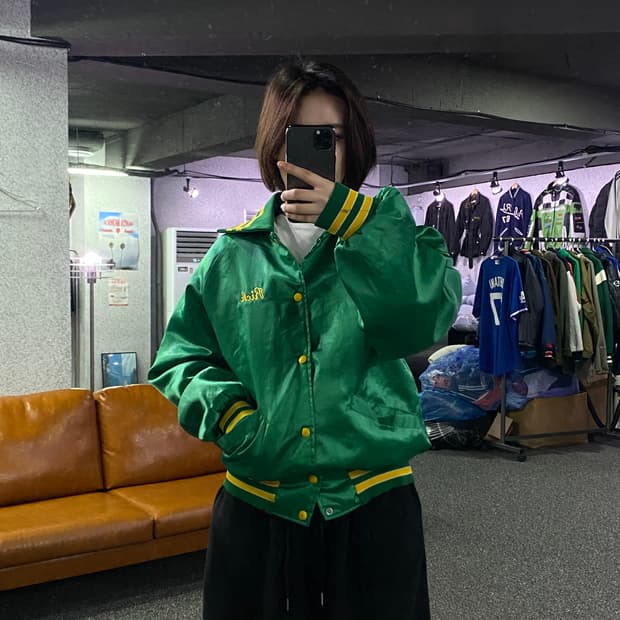 할로웨이 디트로이드 캡 새틴 바시티 자켓 B2805