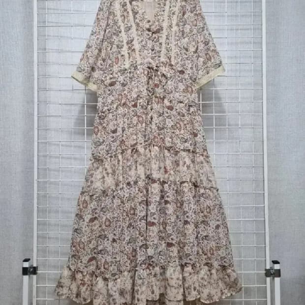 써스데이아일랜드 쉬폰원피스