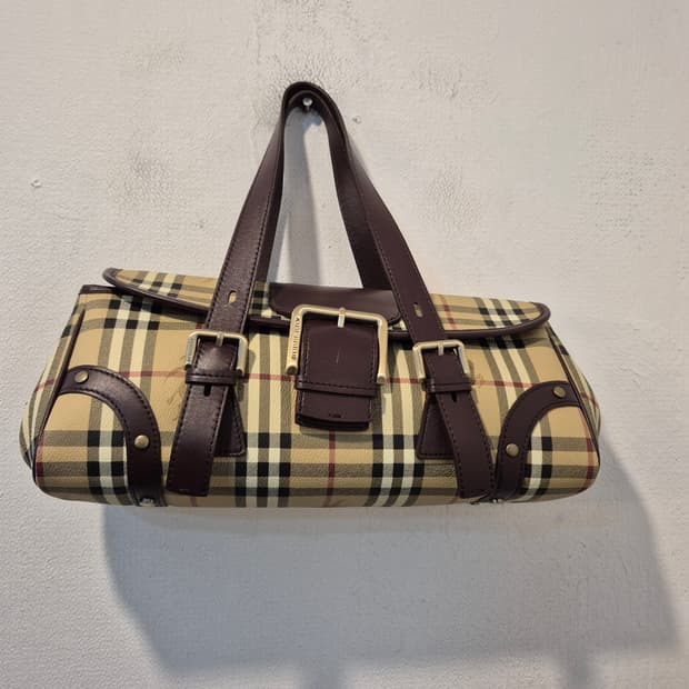 버버리 토트백 